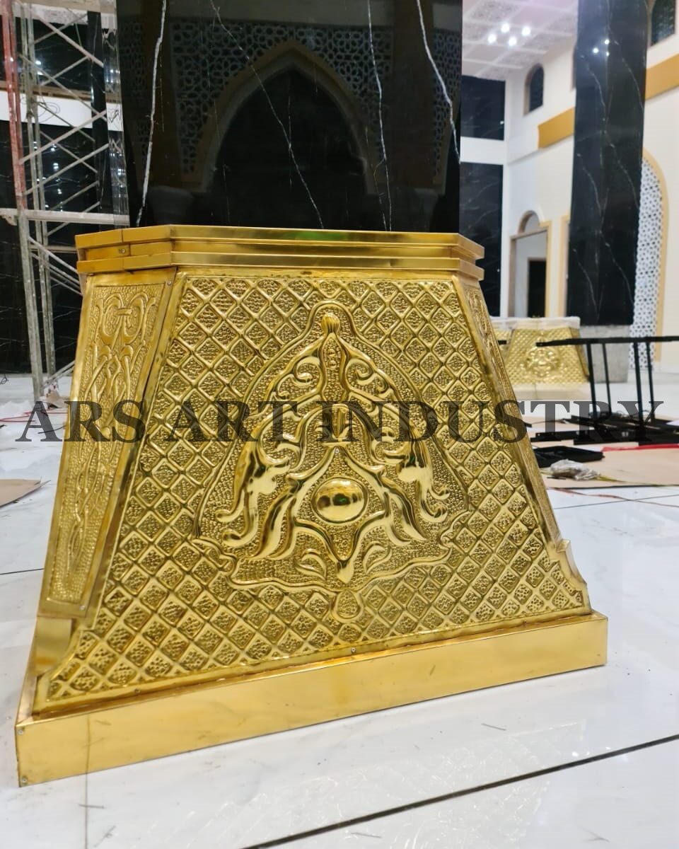 ompak-masjid-kuningan